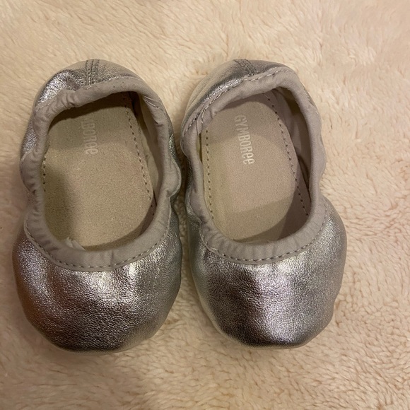 gymboree crib shoes